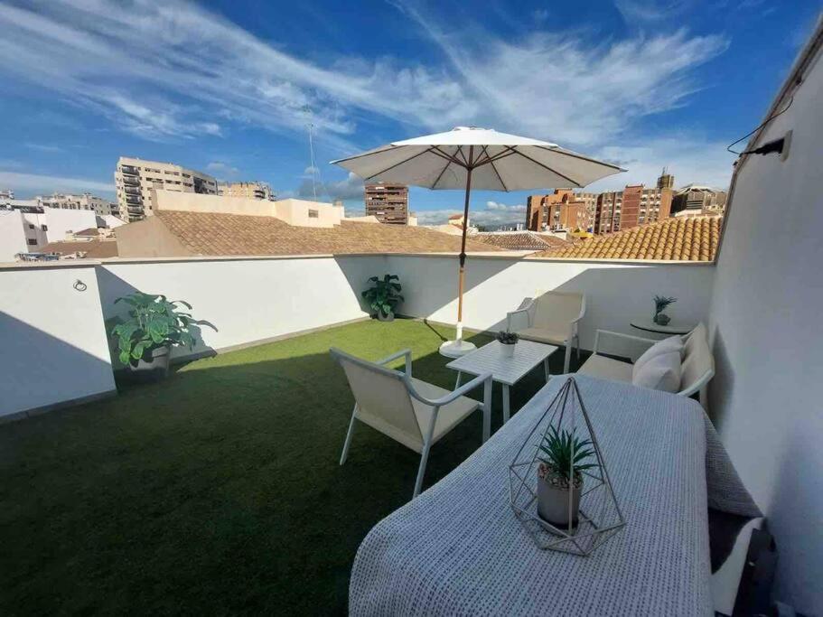 Cozy Apartment Малага Екстериор снимка