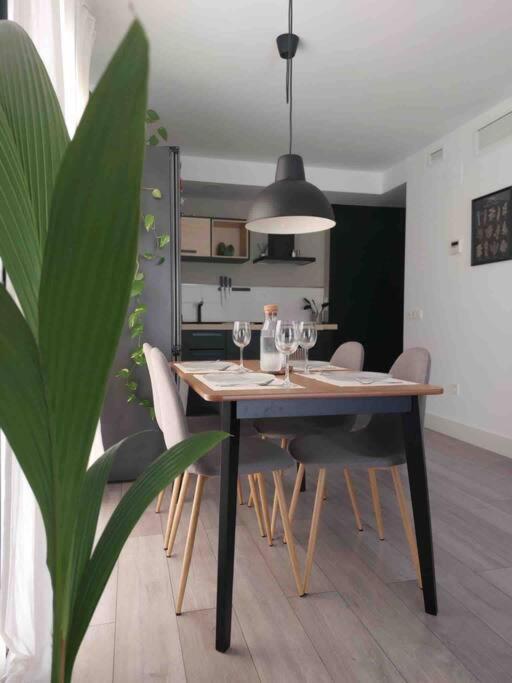 Cozy Apartment Малага Екстериор снимка